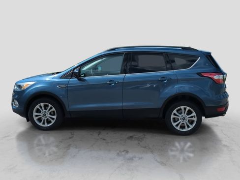 Used 2018 Ford Escape SE w/ SE Sync 3 Package FWD image 5
