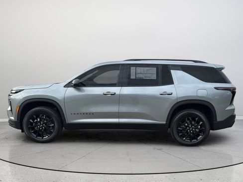 New 2026 Chevrolet Traverse LT w/ Midnight/Sport Edition FWD image 8