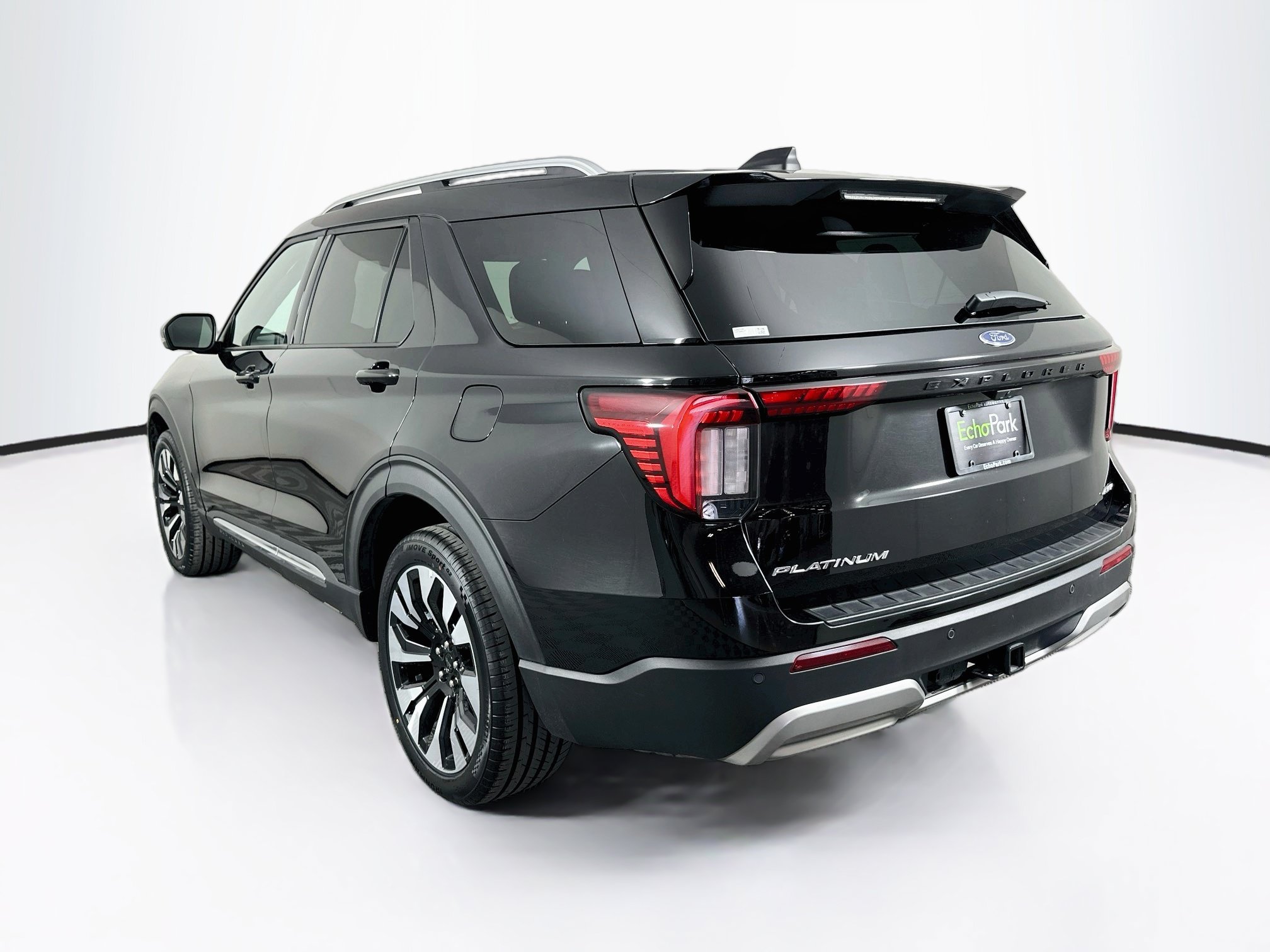 Used 2025 Ford Explorer Platinum w/ LUX Leather Package AWD/4WD image 5