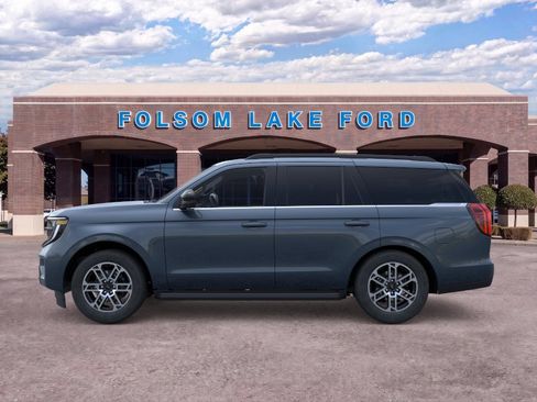 New 2026 Ford Expedition Active AWD/4WD image 3