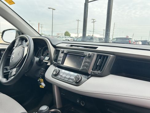 Used 2013 Toyota RAV4 XLE AWD/4WD image 14