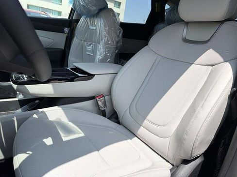 New 2026 Hyundai Tucson Limited AWD/4WD image 18