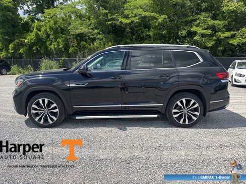 Used 2023 Volkswagen Atlas SEL Premium AWD/4WD image 2