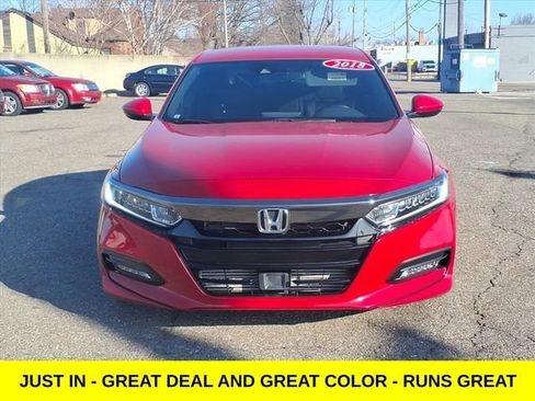 Used 2018 Honda Accord Sport image 2