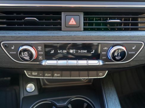 Used 2017 Audi A4 2.0T Ultra Premium w/ Convenience Package image 25