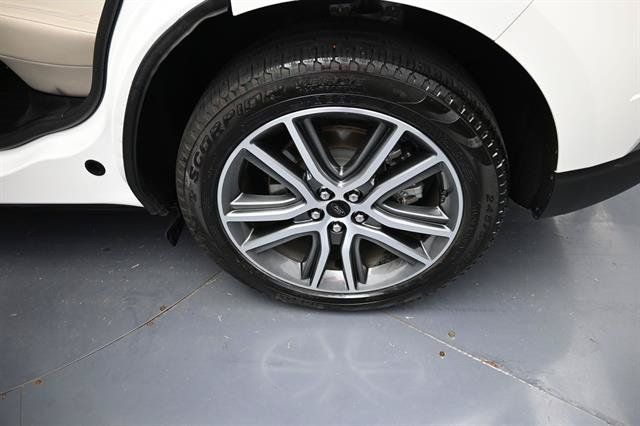 Certified 2024 Ford Edge Titanium AWD/4WD image 22