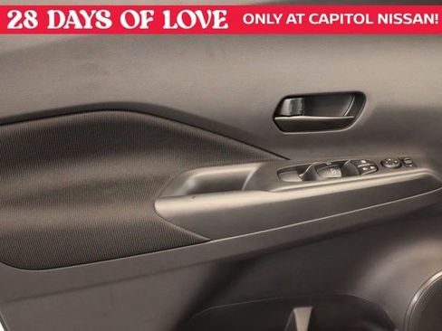 New 2025 Nissan Kicks Play S image 10