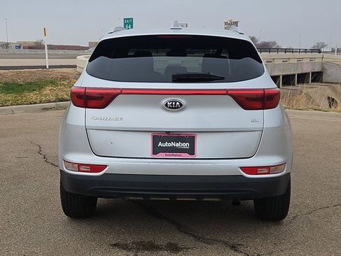 Used 2018 Kia Sportage EX image 7