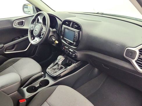 Used 2020 Kia Soul LX FWD image 24