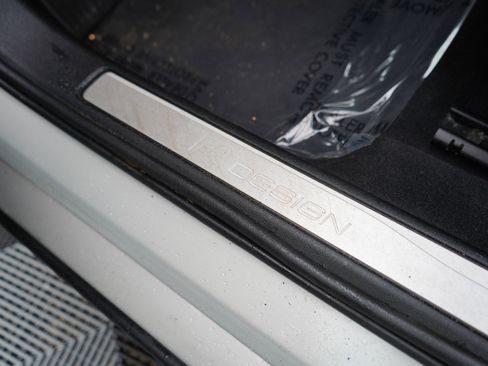 Used 2019 Volvo S60 T6 R-Design image 33