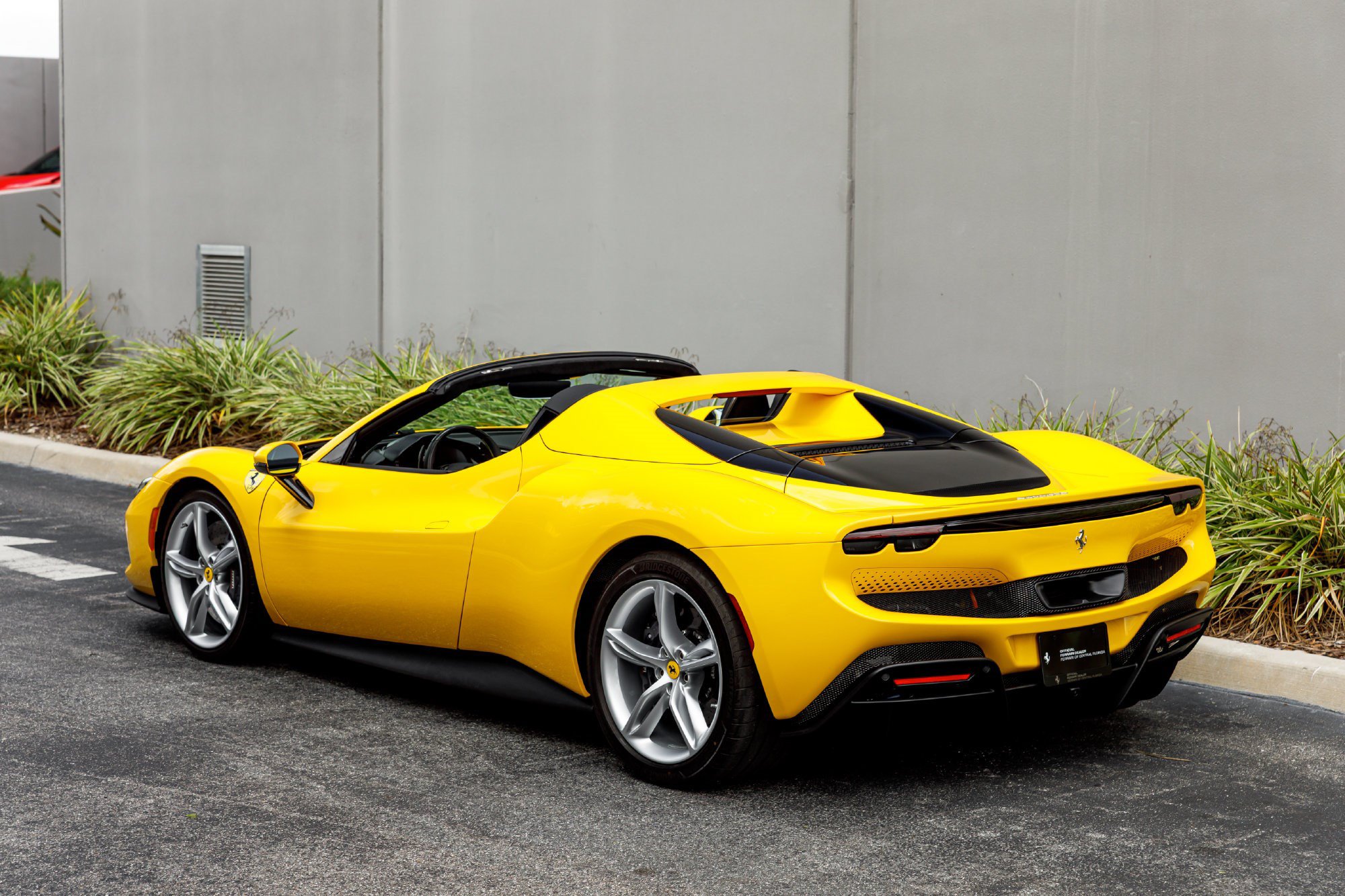 Used 2025 Ferrari 296 GTS RWD image 3