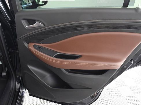 Used 2017 Buick Envision Premium w/ Driver Confidence Package image 21