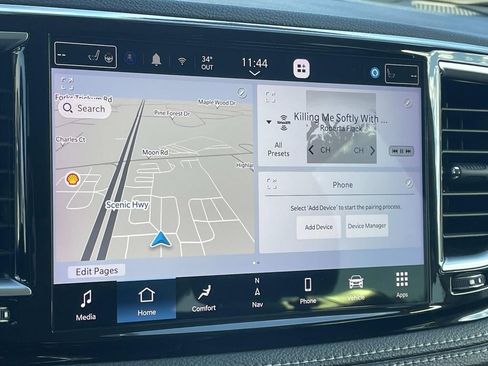 Used 2022 Chrysler Pacifica Limited image 22