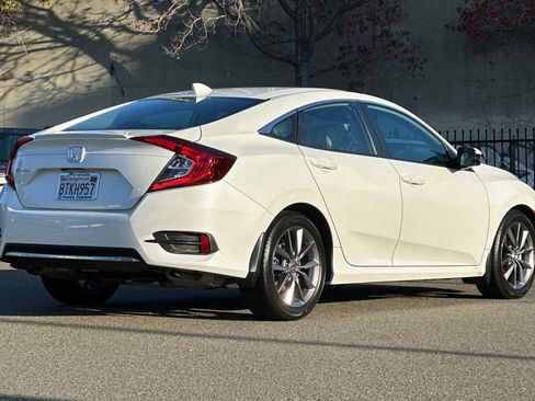 Used 2020 Honda Civic EX-L image 4