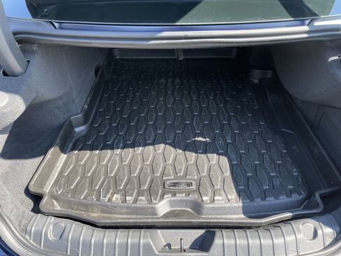 Used 2024 Jaguar XF R-Dynamic SE image 8