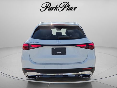 Used 2025 Mercedes-Benz GLC 300 image 4