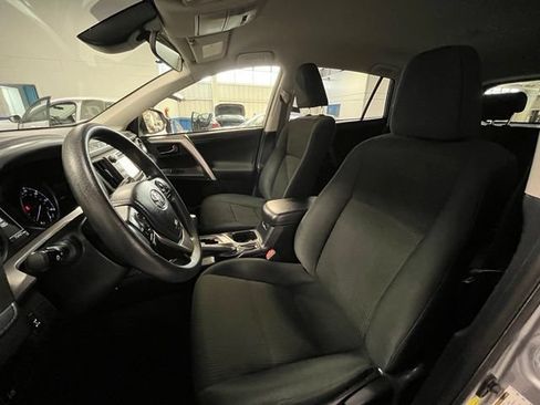 Used 2018 Toyota RAV4 LE w/ All Weather Liner Package AWD/4WD image 21