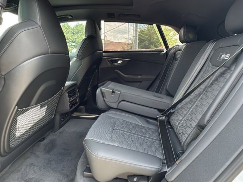 New 2026 Audi RS Q8 performance image 15