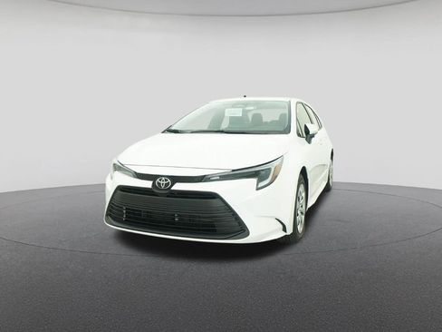 New 2026 Toyota Corolla LE image 32