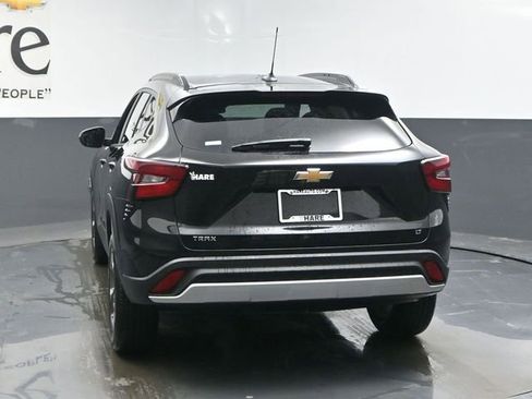 New 2026 Chevrolet Trax LT w/ Sunroof Package image 13