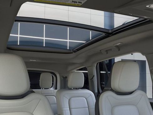 New 2026 Lincoln Aviator Reserve image 22