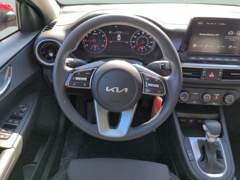 Certified 2024 Kia Forte LXS FWD image 12