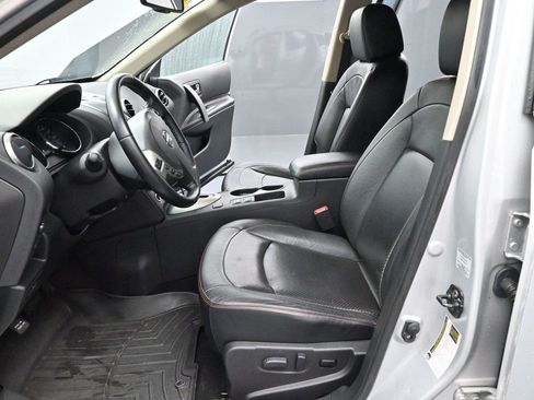 Used 2013 Nissan Rogue SL AWD/4WD image 12