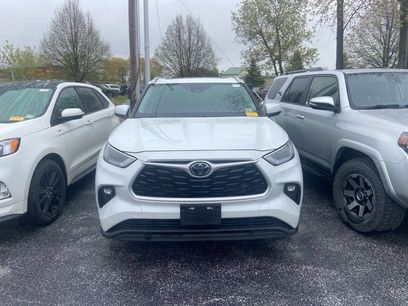 Used 2022 Toyota Highlander XLE
