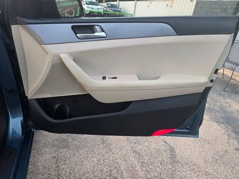 Used 2017 Hyundai Sonata SE FWD image 21