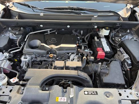 Used 2021 Toyota RAV4 LE FWD image 34