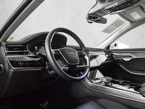 Used 2022 Audi A8 L 3.0T image 10