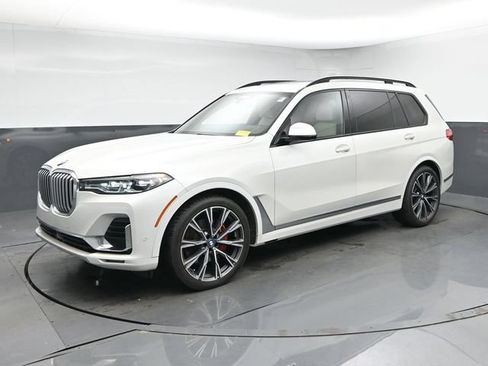 Used 2021 BMW X7 xDrive40i w/ Premium Package AWD/4WD image 4