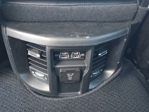 Used 2024 RAM 2500 Laramie image 15