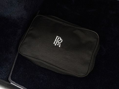 Used 2019 Rolls-Royce Dawn image 38