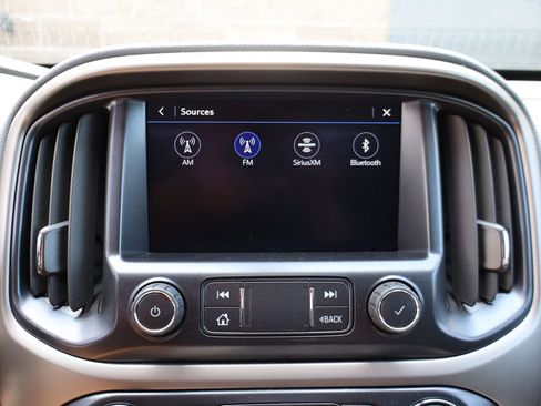 Used 2019 Chevrolet Colorado Z71 AWD/4WD image 21