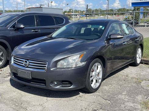 Used 2013 Nissan Maxima 3.5 SV w/ Premium Pkg FWD image 3