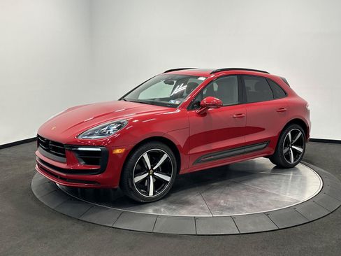 Used 2024 Porsche Macan S AWD/4WD image 1