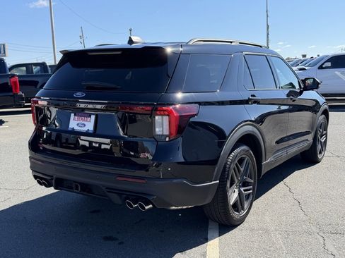 Used 2025 Ford Explorer ST w/ Sun And Sound Package image 3