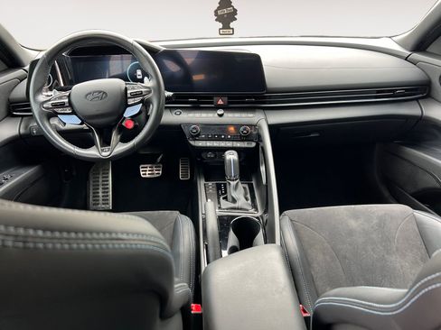 Used 2025 Hyundai Elantra N image 10