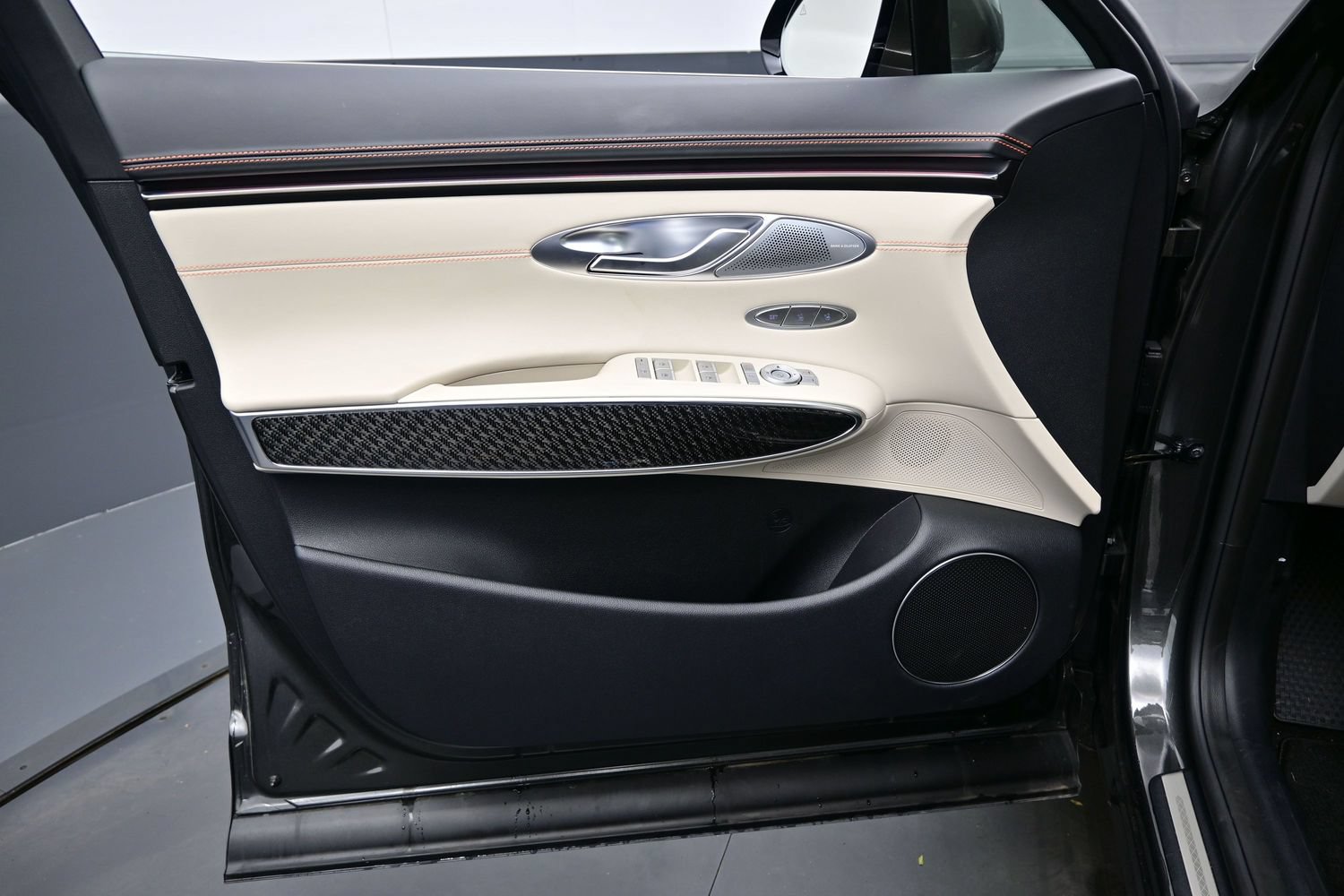 Used 2026 Genesis GV70 3.5T Sport Prestige AWD/4WD image 9