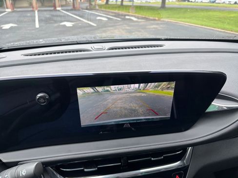 Used 2025 Buick Envista Sport Touring image 17