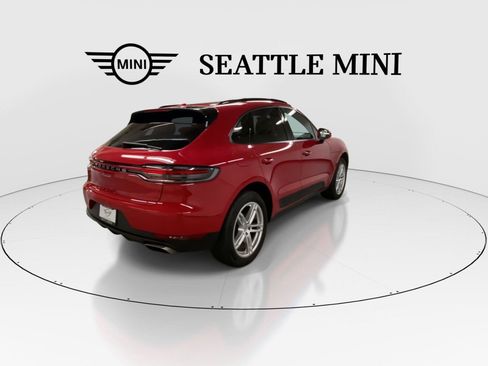 Used 2021 Porsche Macan AWD/4WD image 11