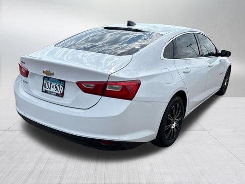 Used 2018 Chevrolet Malibu LS w/ LPO, Convenience Package 1 FWD image 4