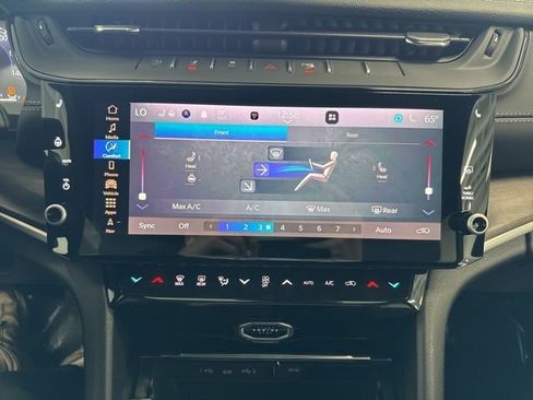 New 2026 Jeep Grand Cherokee L Limited w/ Limited Altitude Package AWD/4WD image 43