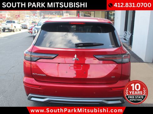 New 2025 Mitsubishi Outlander SE image 7