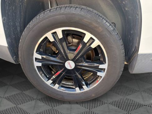 Used 2017 GMC Terrain SLT w/ Open Road Package image 33