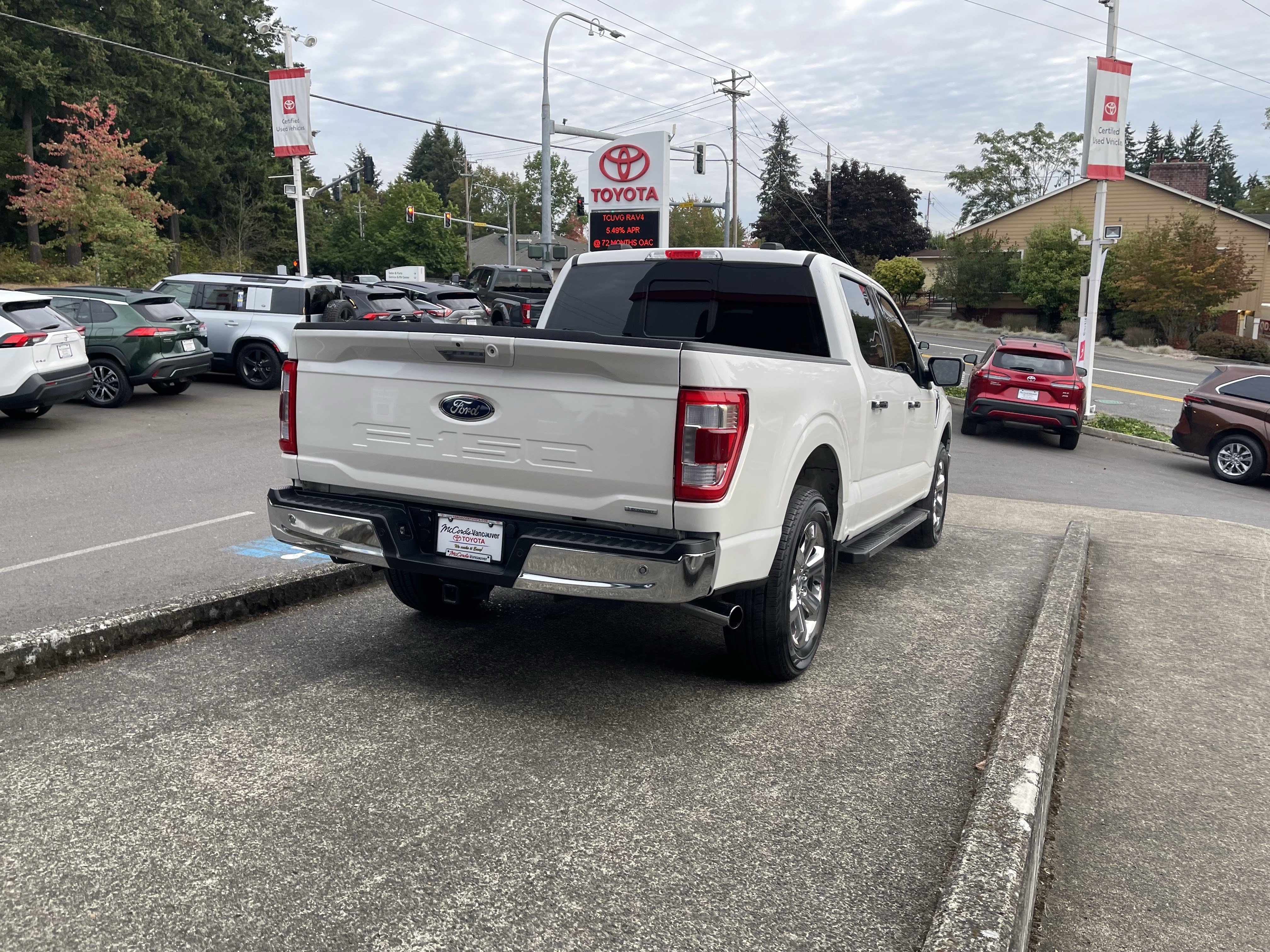 Used 2021 Ford F150 Lariat RWD image 7