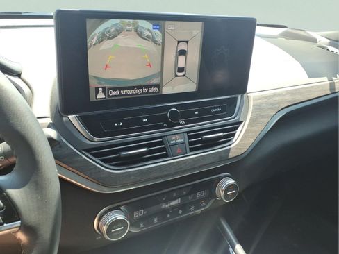 Certified 2025 Nissan Altima 2.5 SL FWD image 22