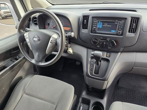 Used 2018 Nissan NV200 SV w/ Navigation Package image 11