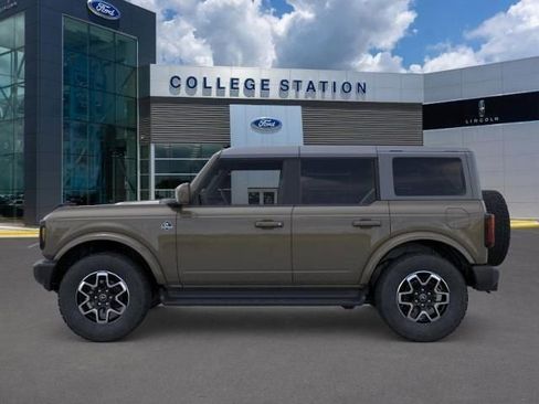 New 2025 Ford Bronco Outer Banks image 3